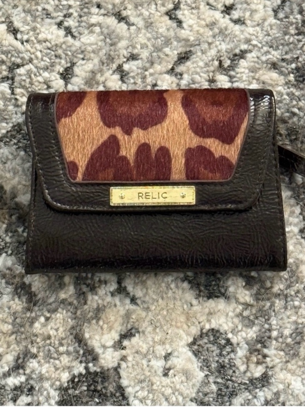 🫶🏻 Vintage Relic Black Wallet with Leopard Haircalf Accent